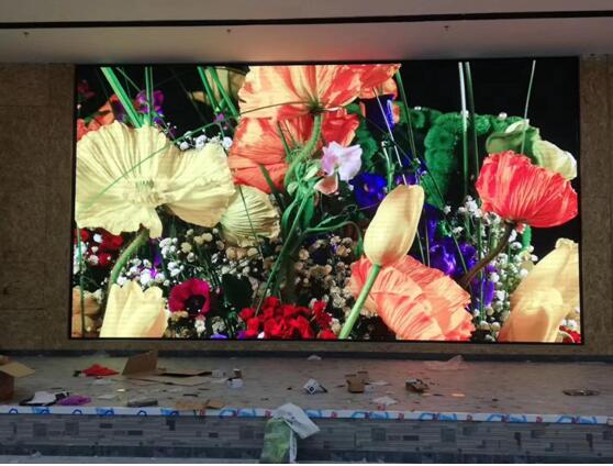 高新區(qū)泰安銀行33平方室內(nèi)P4全彩屏 高新區(qū)泰安銀行33平方室內(nèi)P4全彩屏