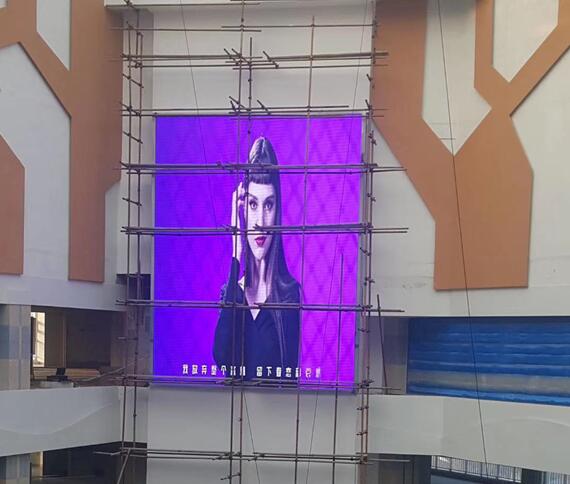 三里屯商業(yè)文化廣場室內P4全彩顯示屏 三里屯商業(yè)文化廣場室內P4全彩顯示屏